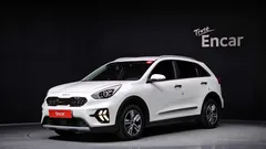 2022 Kia Niro 1.6 HEV, белый — фото 1