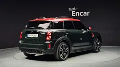 2023 Mini Countryman JCW Launch Pack, 담녹색 — фото 2