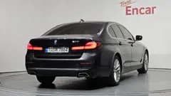 2022 BMW 5-Series 530i Luxury — фото 2