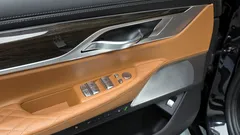 2022 BMW 7-Series 740Li xDrive Design Pure Excellence — фото 18