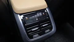 2022 Volvo XC90 B6 Inscription, белый — фото 19