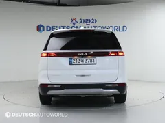2023 Kia Carnival Diesel 9-Seater Prestige — фото 4
