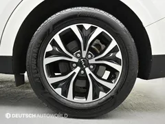 2023 Kia Carnival Diesel 9-Seater Prestige — фото 5
