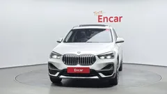 2022 BMW X1 xDrive 20i xLine — фото 3