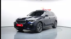 2021 BMW X5 xDrive 30d M Sport, чёрный — фото 1