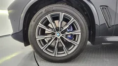 2021 BMW X5 xDrive 30d M Sport, чёрный — фото 5