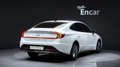 2023 Hyundai Sonata 2.0 — фото 2