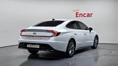 2022 Hyundai Sonata 2.0 — фото 2