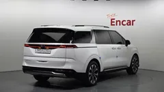 2022 Kia Carnival Diesel 9-Seater Noblesse — фото 2