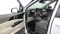 2022 Kia Carnival Diesel 9-Seater Noblesse — фото 10