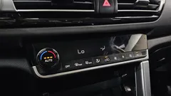 2023 Kia Seltos Gasoline 1.6 Turbo 2WD, белый — фото 19