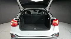 2023 Audi Q2 35 TDI Premium, белый — фото 20