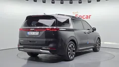 2023 Kia Carnival Diesel 9-Seater Signature — фото 2