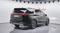 2023 Kia Carnival Diesel 9-Seater Signature — фото 2
