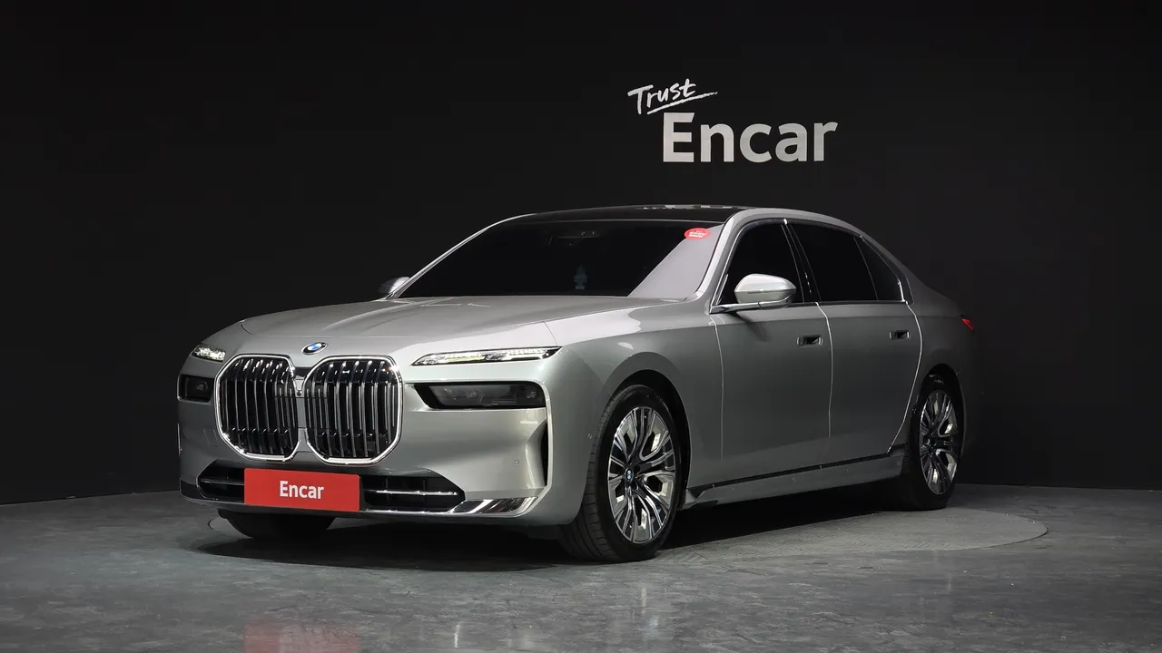 2023 BMW 7-Series 740d xDrive Design Pure Excellence