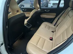 2023 Volvo V60 B5 Ultimate AWD — фото 7