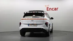 2023 Hyundai Kona Gasoline 1.6 Turbo 2WD, белый — фото 4