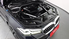 2022 BMW 5-Series 530i M Sport Package — фото 6