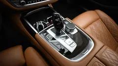 2022 BMW 7-Series 740Li xDrive Design Pure Excellence, чёрный — фото 9