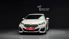2022 BMW 2-Series 220i M Sports, белый — фото 3