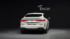 2022 BMW 2-Series 220i M Sports, белый — фото 4