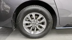 2021 Toyota Sienna 2.5 Hybrid AWD, серый — фото 5