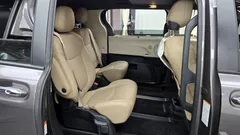 2021 Toyota Sienna 2.5 Hybrid AWD, серый — фото 12