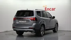 2021 Kia Mohave Diesel 3.0 4WD 5-Seater, серебристый — фото 2