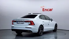 2021 Volvo S60 B5 Inscription, белый — фото 2