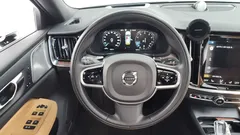 2021 Volvo S60 B5 Inscription, белый — фото 13