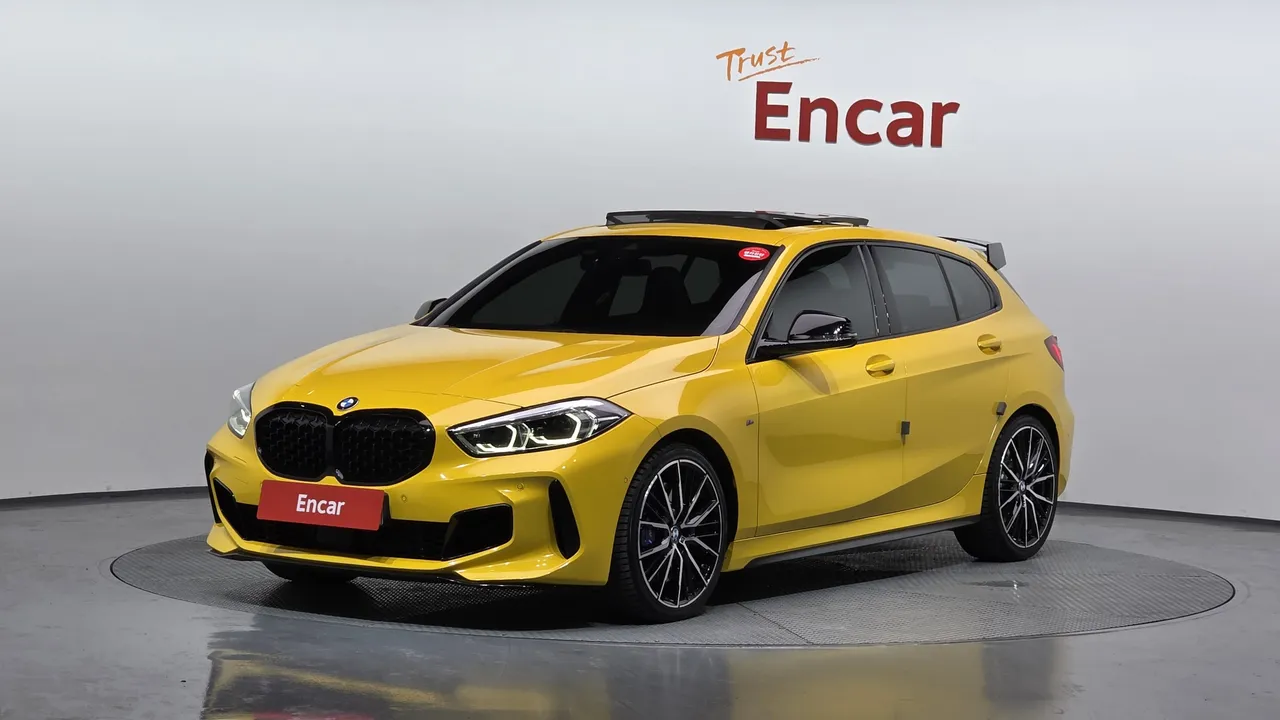 2022 BMW 1-Series M135i xDrive Prism