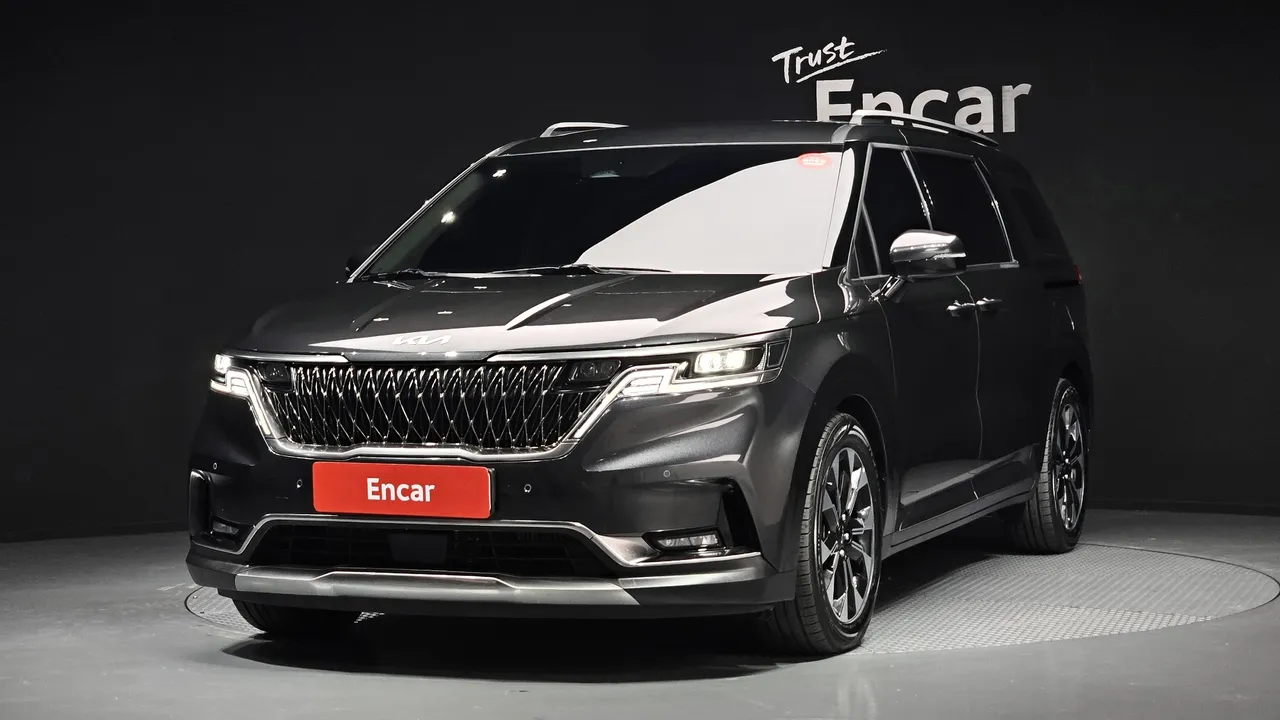 2023 Kia Carnival Diesel 7-Seater Outdoor
