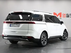 2023 Kia Carnival Diesel 9-Seater Noblesse — фото 3