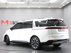 2022 Kia Carnival Diesel 9-Seater Noblesse — фото 4
