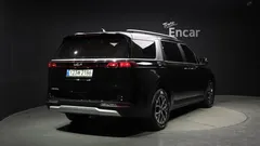2023 Kia Carnival Diesel 9-Seater Prestige — фото 2
