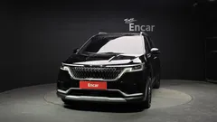 2023 Kia Carnival Diesel 9-Seater Prestige — фото 3