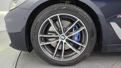 2022 BMW 5-Series 520i M Sport — фото 5