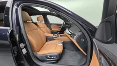 2022 BMW 5-Series 520i M Sport — фото 10