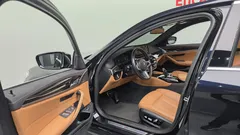 2022 BMW 5-Series 520i M Sport — фото 13