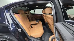 2022 BMW 5-Series 520i M Sport — фото 19