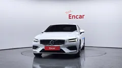 2021 Volvo S60 B5 Inscription, белый — фото 3