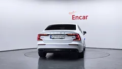 2021 Volvo S60 B5 Inscription, белый — фото 4