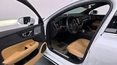 2021 Volvo S60 B5 Inscription, белый — фото 10
