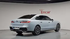 2023 BMW 7-Series 740i sDrive M Sport — фото 2
