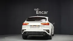 2022 Kia K3 1.6 Turbo GT 5Door — фото 4
