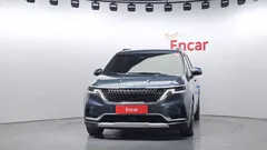 2023 Kia Carnival Diesel 9-Seater Prestige — фото 3