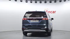 2023 Kia Carnival Diesel 9-Seater Prestige — фото 4