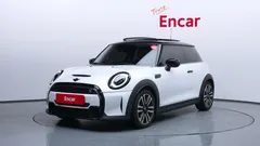 2024 Mini Cooper Classic — фото 1
