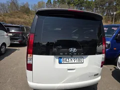 2023 Hyundai Staria Cargo 3-Seater — фото 4