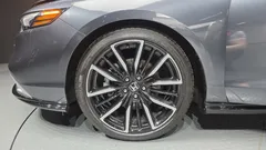 2023 Honda Accord 2.0 Hybrid Touring, серый — фото 5